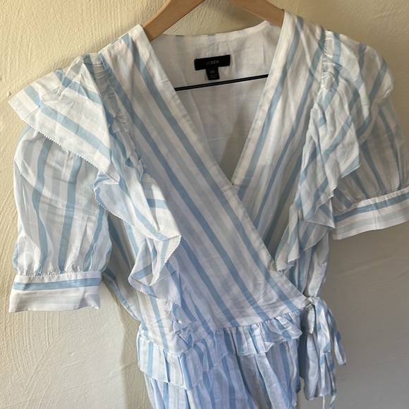 Girly J crew wrap top - Picture 5 of 6